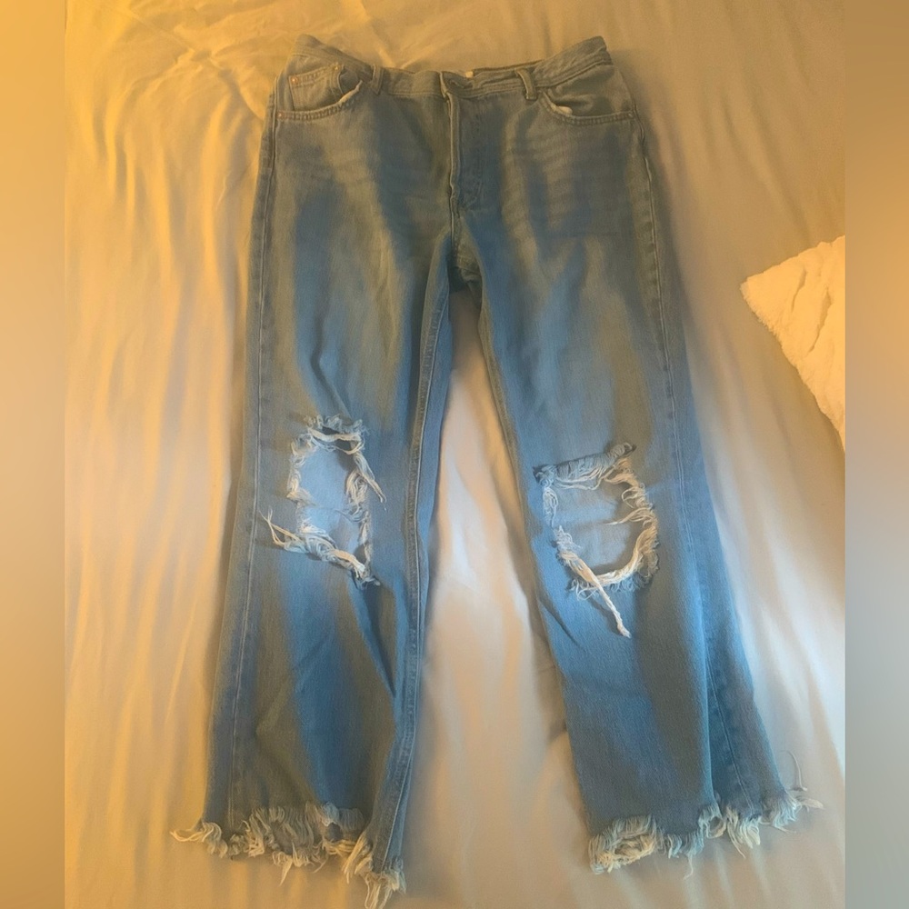 Free People Midrise distressed  Mom jeans